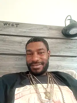 Snapshot of Mcoleman4642 chatting on 09-10-25, 08:30 Mcoleman4642 online show from 09-10-25, 08:30