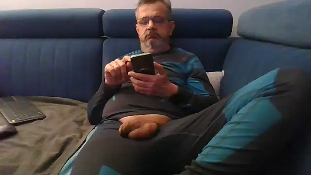 axecoman60 online show from 03-10-25, 06:56