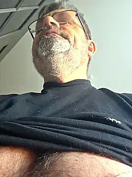 axecoman60 online show from 02-28-26, 07:52