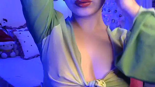 amrita2210 online show from 12-20-25, 08:22