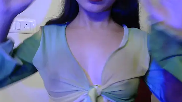 amrita2210 online show from 10-16-25, 08:39