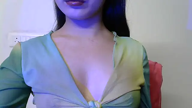 amrita2210 online show from 10-18-25, 08:22