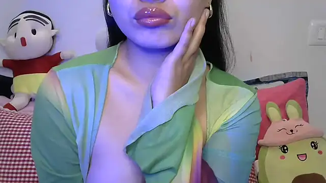 Snapshot of amrita2210 chatting on 06-16-26, 06:19 amrita2210 online show from 06-16-26, 06:19
