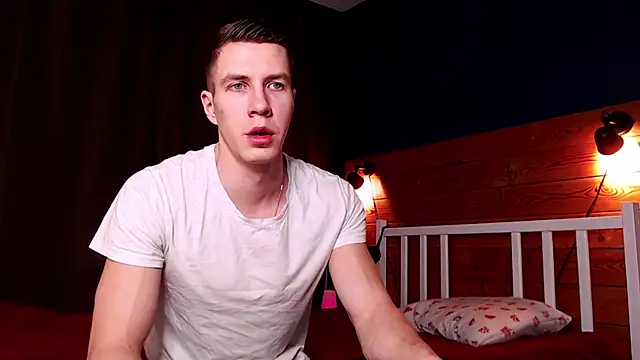 Snapshot of Chris_Brien chatting on 03-07-25, 09:48 Chris Brien online show from 03-07-25, 09:48