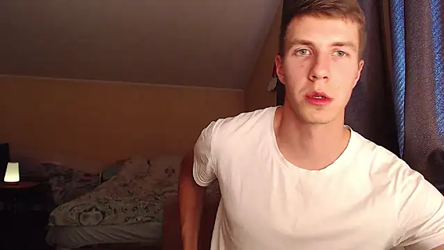 Snapshot of Chris_Brien chatting on 10-21-25, 10:03 Chris Brien online show from 10-21-25, 10:03