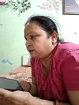 Kavya kapoor online show from 03-19-25, 08:34