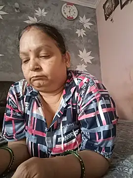 Snapshot of Kavya_kapoor chatting on 07-21-26, 06:59 Kavya kapoor online show from 07-21-26, 06:59