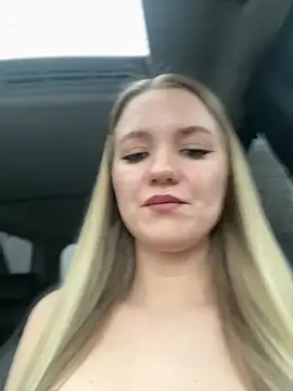 Snapshot of Devill_Angel_ chatting on 03-04-25, 09:51 Devill Angel online show from 03-04-25, 09:51