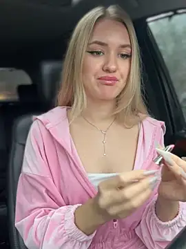 Devill Angel  online show from 11-06-25, 09:35