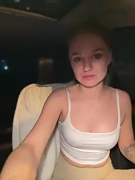 Snapshot of Devill_Angel_ chatting on 01-18-25, 05:15 Devill Angel online show from 01-18-25, 05:15