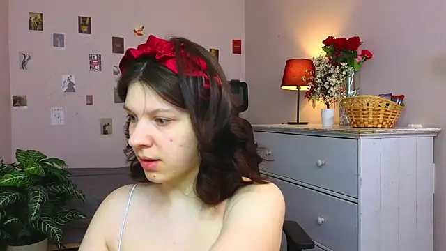 Snapshot of Baby_Evalena chatting on 04-30-26, 05:14 Baby Evalena online show from 04-30-26, 05:14