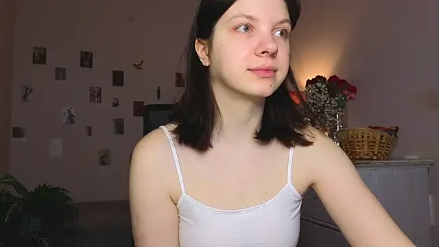 Snapshot of Baby_Evalena chatting on 04-29-26, 06:17 Baby Evalena online show from 04-29-26, 06:17