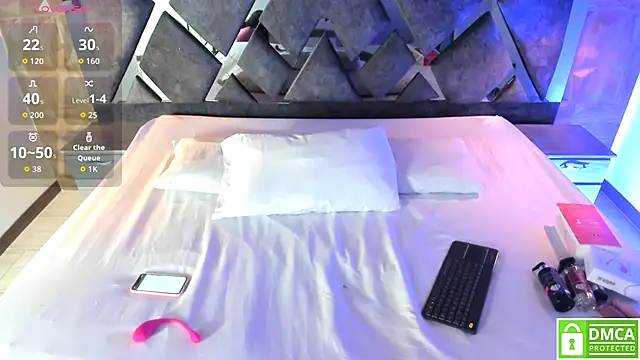 Rose Evans   online show from 11-06-25, 05:00