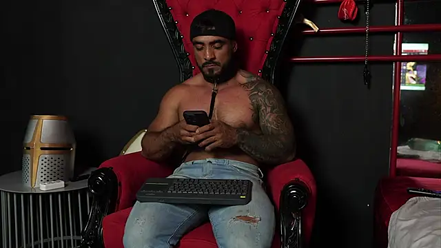 ERIC HARRISON online show from 10-25-25, 03:28