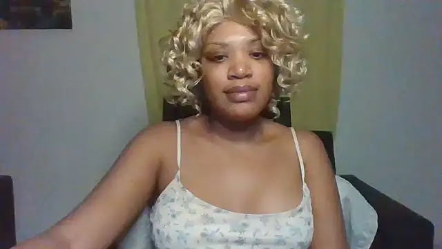 Snapshot of thekelliecapri chatting on 07-14-26, 03:11 thekelliecapri online show from 07-14-26, 03:11