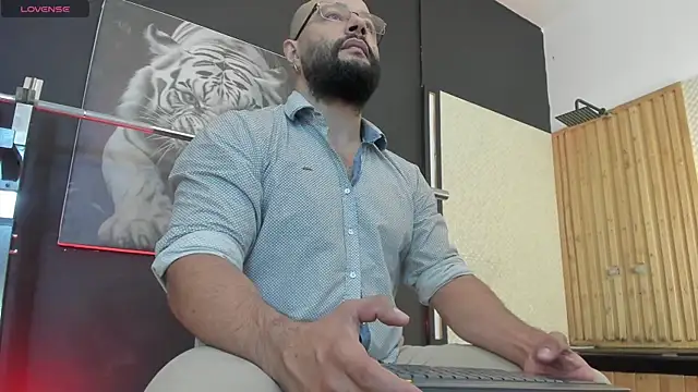 Luke  09 online show from 11-28-25, 11:10