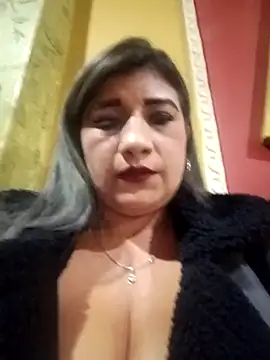 Snapshot of Hannahcandyy chatting on 03-19-25, 12:04 Hannahcandyy online show from 03-19-25, 12:04