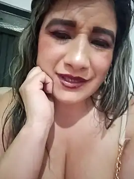 Snapshot of Hannahcandyy chatting on 09-10-25, 03:38 Hannahcandyy online show from 09-10-25, 03:38