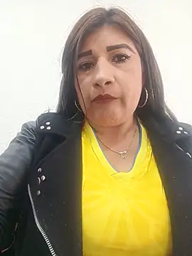 Snapshot of Hannahcandyy chatting on 06-17-26, 06:29 Hannahcandyy online show from 06-17-26, 06:29