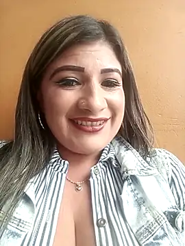 Snapshot of Hannahcandyy chatting on 03-07-25, 10:10 Hannahcandyy online show from 03-07-25, 10:10