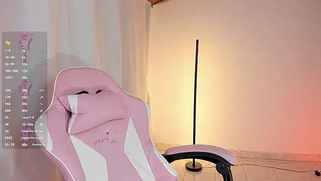 Kendall Bunnyy online show from 07-10-26, 09:04