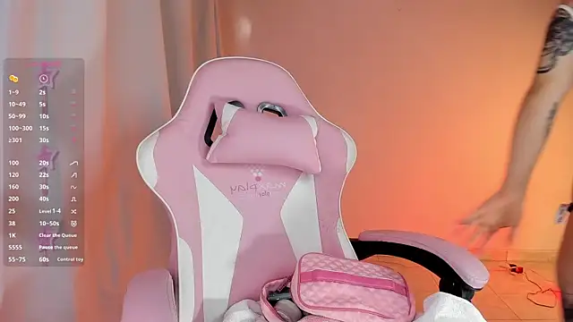 Kendall Bunnyy online show from 06-25-26, 08:47