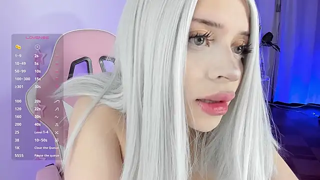Kendall Bunnyy online show from 04-19-26, 09:28