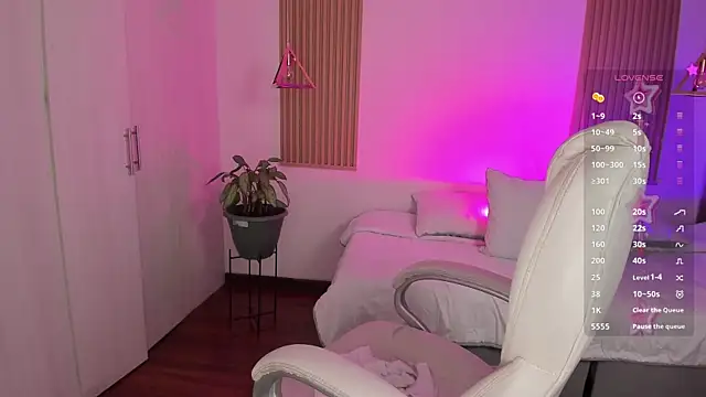 Kendall Bunnyy online show from 11-29-25, 07:47