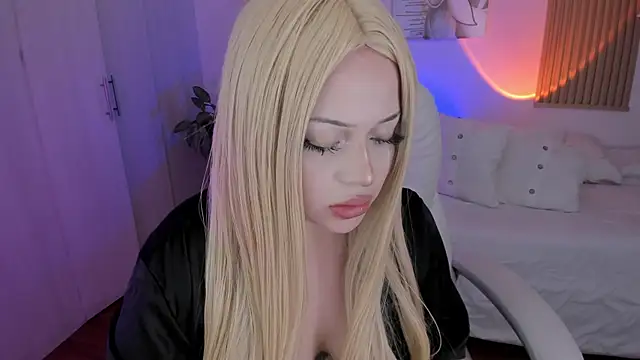 Snapshot of Kendall_Bunnyy chatting on 02-21-25, 08:38 Kendall Bunnyy online show from 02-21-25, 08:38