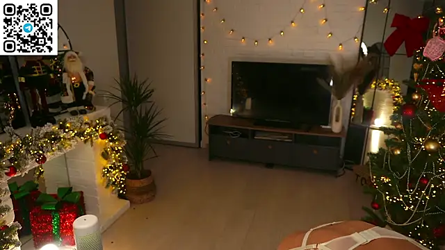 Heidi11 online show from 12-20-25, 03:15