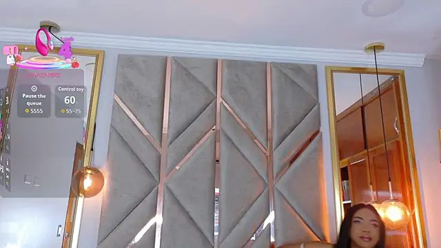 Lola King online show from 11-13-25, 03:32