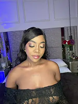 Lola King online show from 02-20-26, 01:13