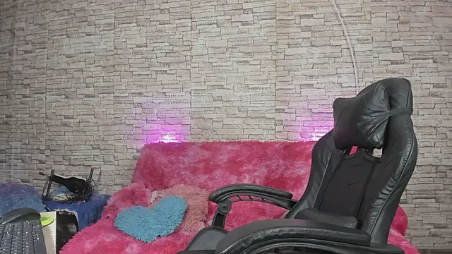 kitty queen10 online show from 02-14-26, 04:02