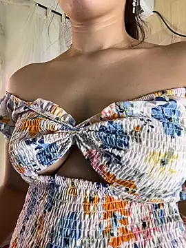 littlemelodi18 online show from 03-19-26, 03:39