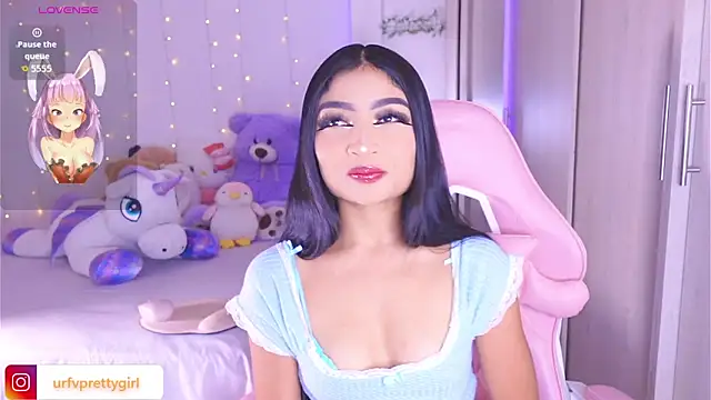 urfavprettygirl online show from 06-18-26, 08:57