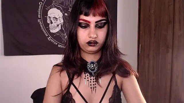 Snapshot of Little-Lucifer chatting on 07-01-26, 05:35 Little-Lucifer online show from 07-01-26, 05:35