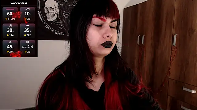 Snapshot of Little-Lucifer chatting on 05-24-26, 05:35 Little-Lucifer online show from 05-24-26, 05:35