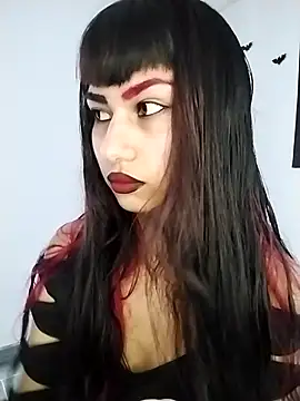 Snapshot of Little-Lucifer chatting on 09-19-25, 05:17 Little-Lucifer online show from 09-19-25, 05:17