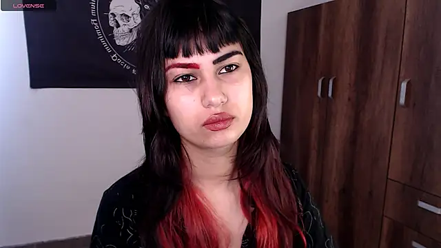 Snapshot of Little-Lucifer chatting on 02-09-26, 06:50 Little-Lucifer online show from 02-09-26, 06:50