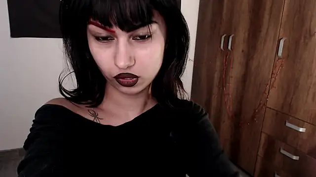 Snapshot of Little-Lucifer chatting on 03-19-26, 07:03 Little-Lucifer online show from 03-19-26, 07:03