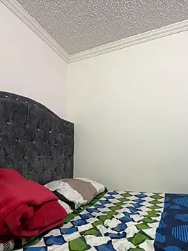 ZMalco2Hend8 online show from 03-04-26, 05:48