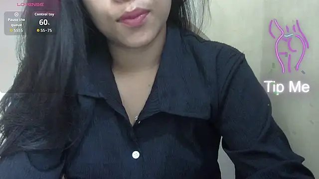 Snapshot of Preeti-Sexy chatting on 03-23-26, 05:51 Preeti-Sexy online show from 03-23-26, 05:51