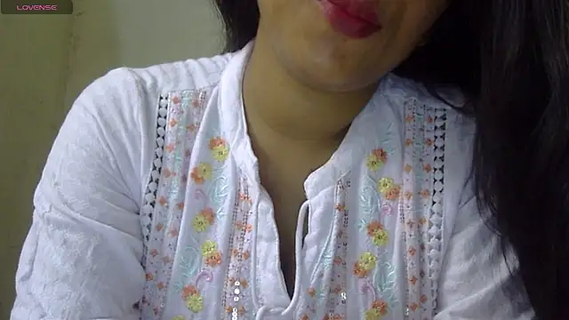 Preeti-Sexy online show from 04-30-26, 05:03