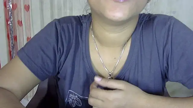 Snapshot of Preeti-Sexy chatting on 11-27-25, 04:35 Preeti-Sexy online show from 11-27-25, 04:35