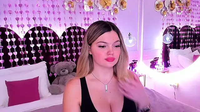 ZaraBloom online show from 02-12-26, 03:23