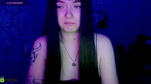 twinkling melon online show from 12-12-24, 05:10