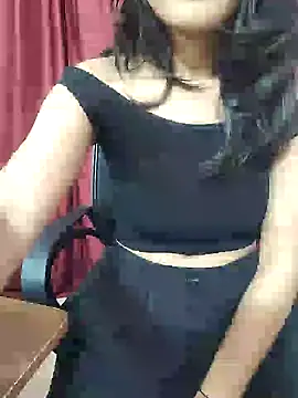 Snapshot of Sweetie_swali chatting on 01-13-25, 11:27 Sweetie swali online show from 01-13-25, 11:27