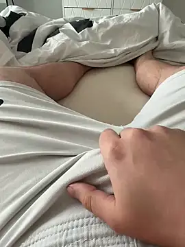 tiou72 online show from 04-12-26, 08:28