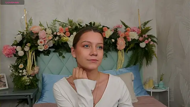 AliceBrayan online show from 03-09-26, 05:05