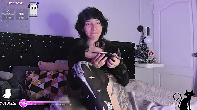 Ghosty Doll online show from 12-17-25, 08:36